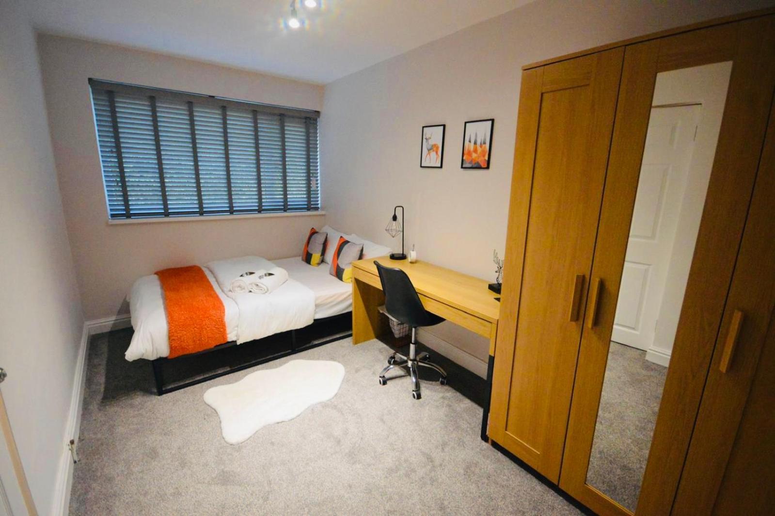 Apartamento Luxury 3 Bedroom Ground Floor - Centre