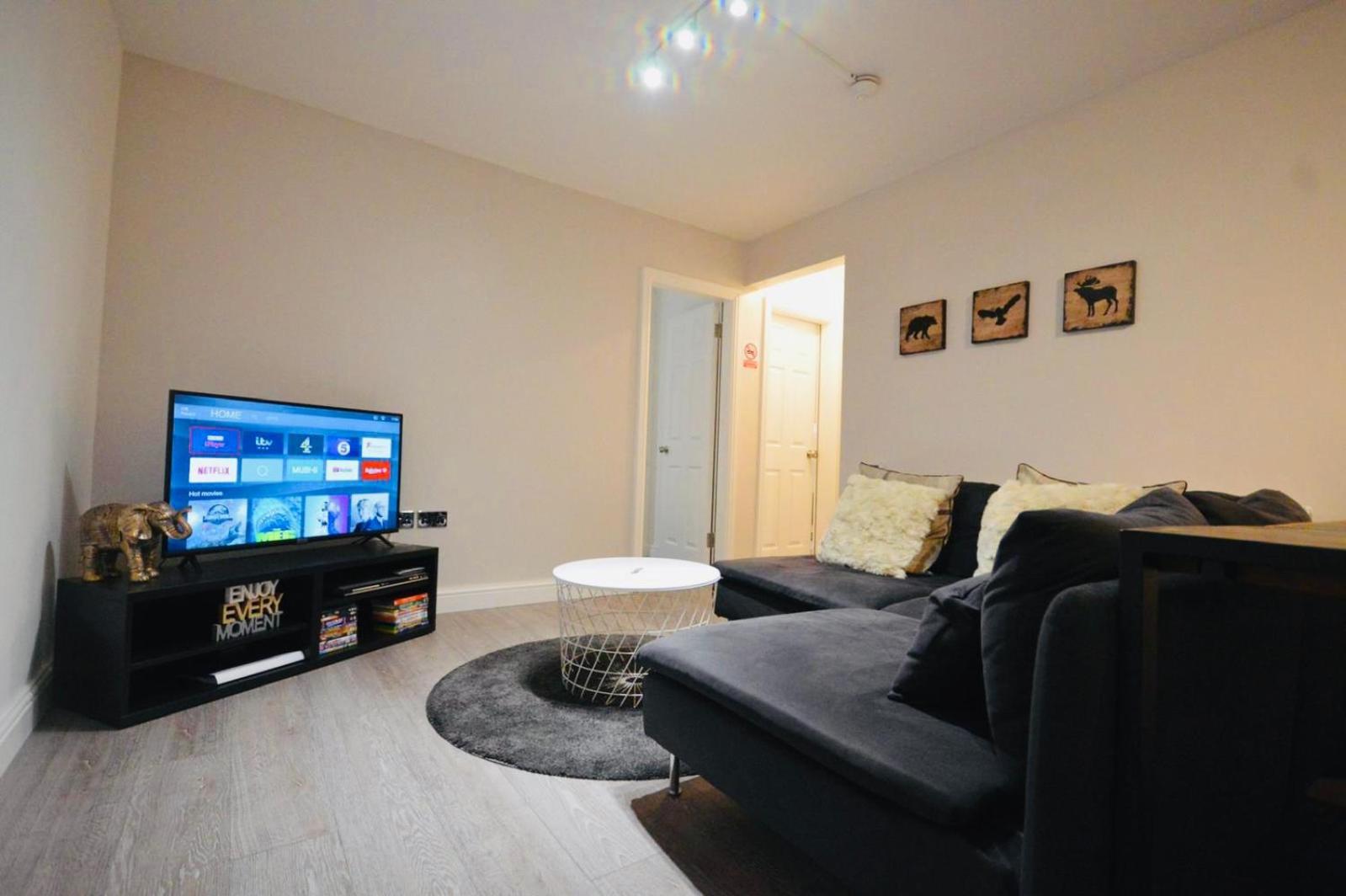 Luxury 3 Bedroom Ground Floor - Centre Apartamento Coventry
