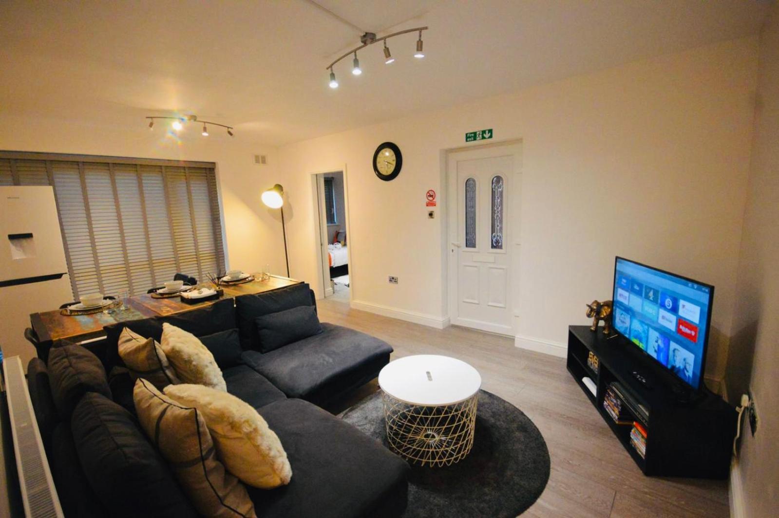 Luxury 3 Bedroom Ground Floor - Centre Coventry