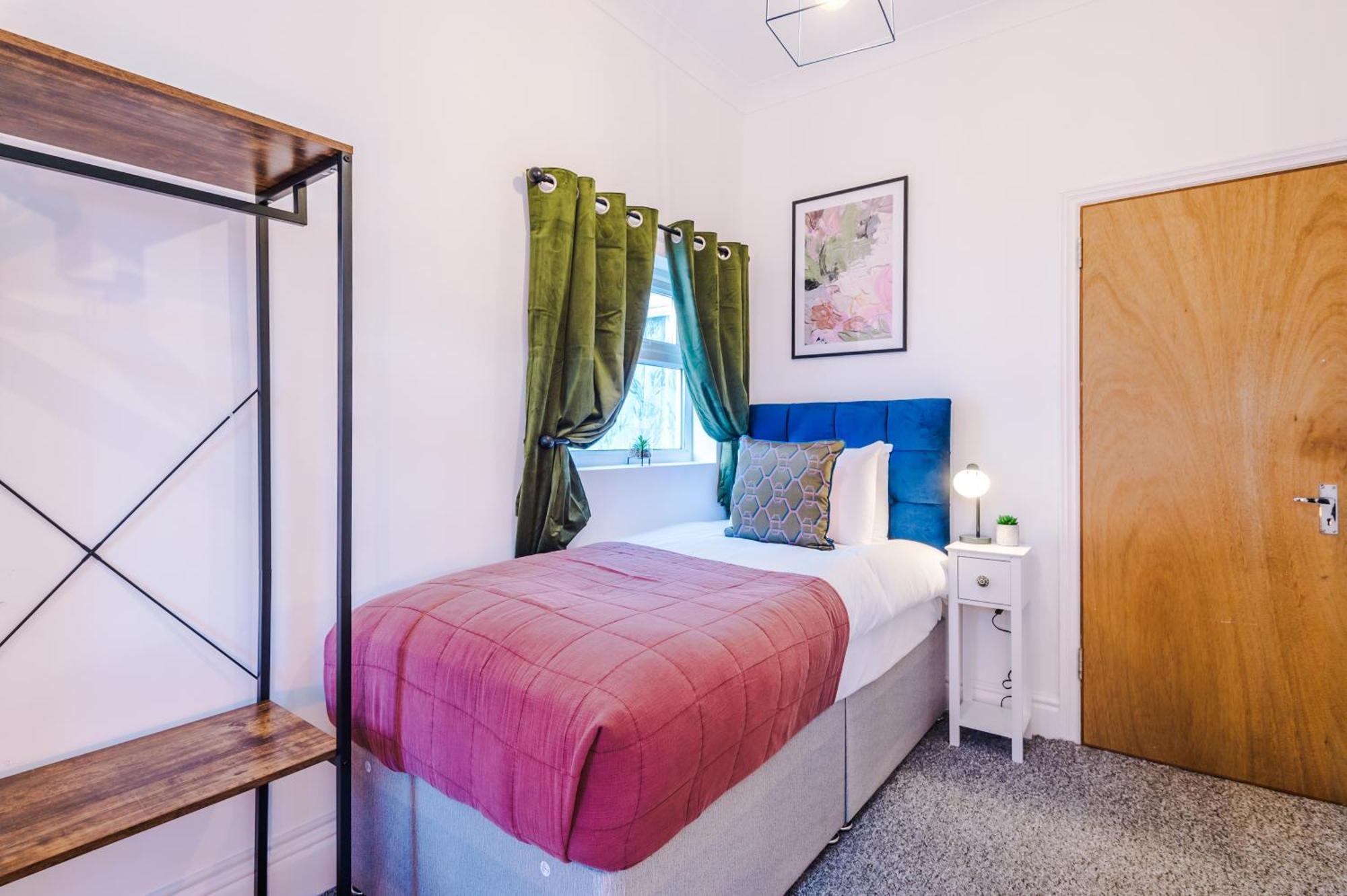 Casa de férias Foxton House Stylish 3bed Retreat - Walk To Coventry's Delights Coventry