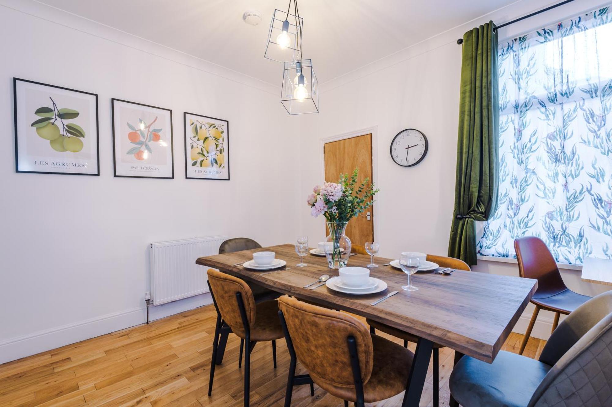 Foxton House Stylish 3bed Retreat - Walk To Coventry's Delights Casa de férias Coventry