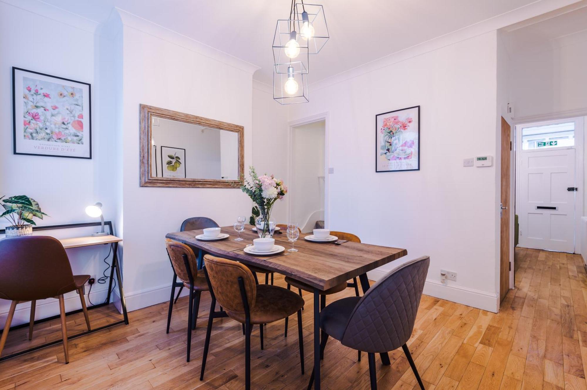 Foxton House Stylish 3bed Retreat - Walk To Coventry's Delights Casa de férias *