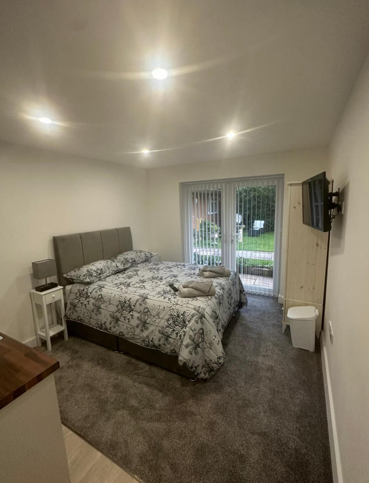 Selborne Off Road Gated Parking Hotel cápsula Coventry