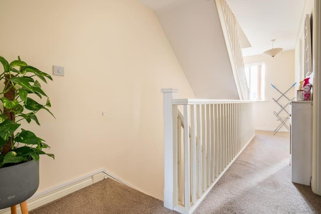 Grenadier House Apartamento Coventry