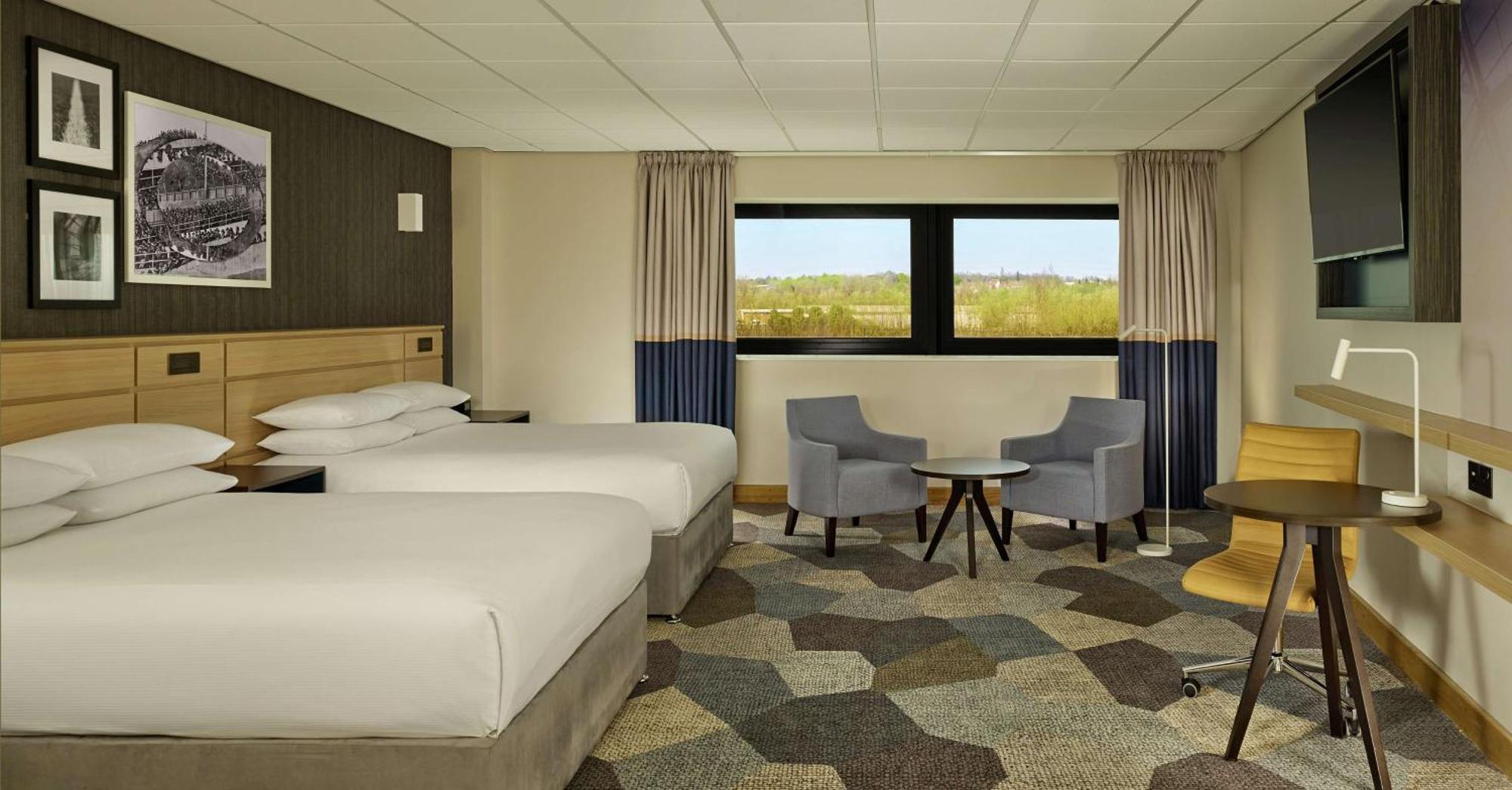 Doubletree By Hilton Building Society Arena 4*