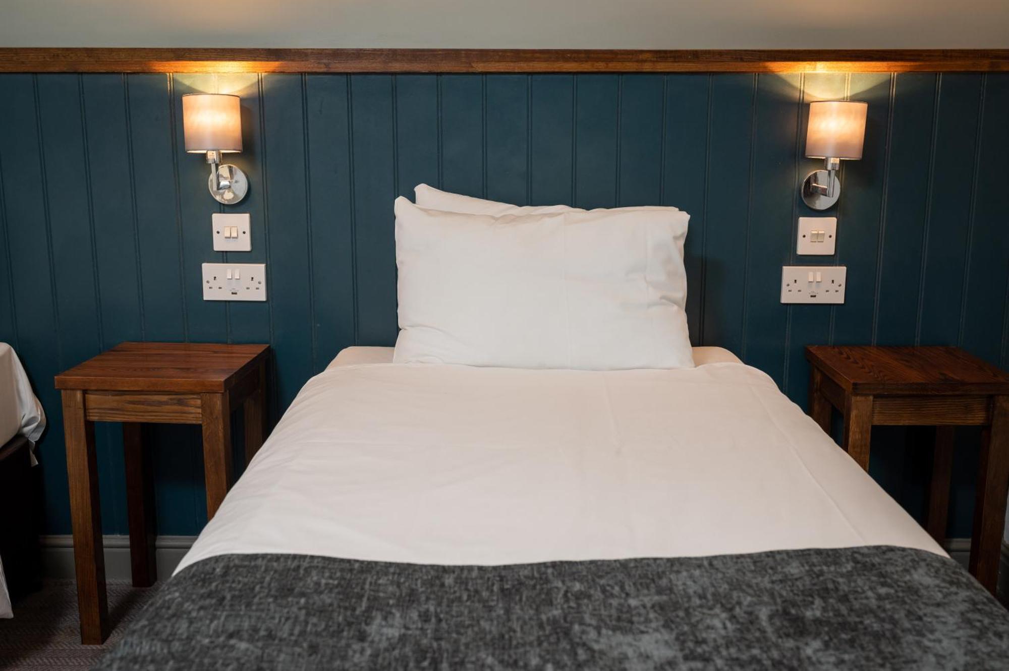 Cocked By Greene King Hotel Coventry