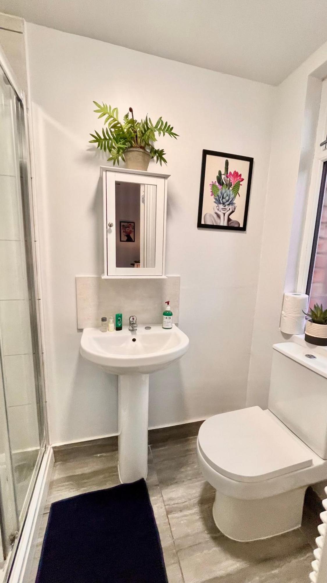 Deluxe Ensuite Cov #6 * Coventry