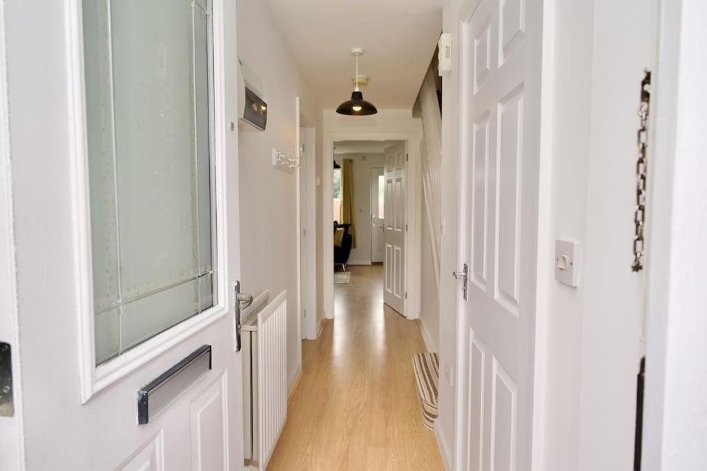 2bed Haven - Coventry's Hidden Gem With Free Parking, Sky Tv & Netflix *