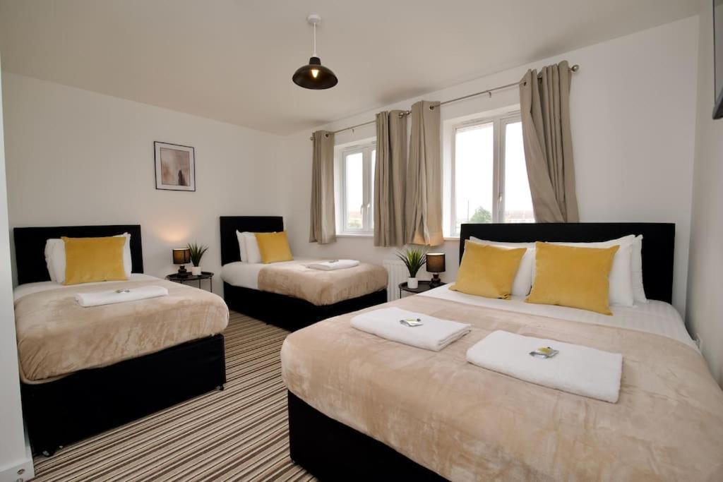 Holiday home 2bed Haven - Coventry's Hidden Gem With Free Parking, Sky Tv & Netflix *