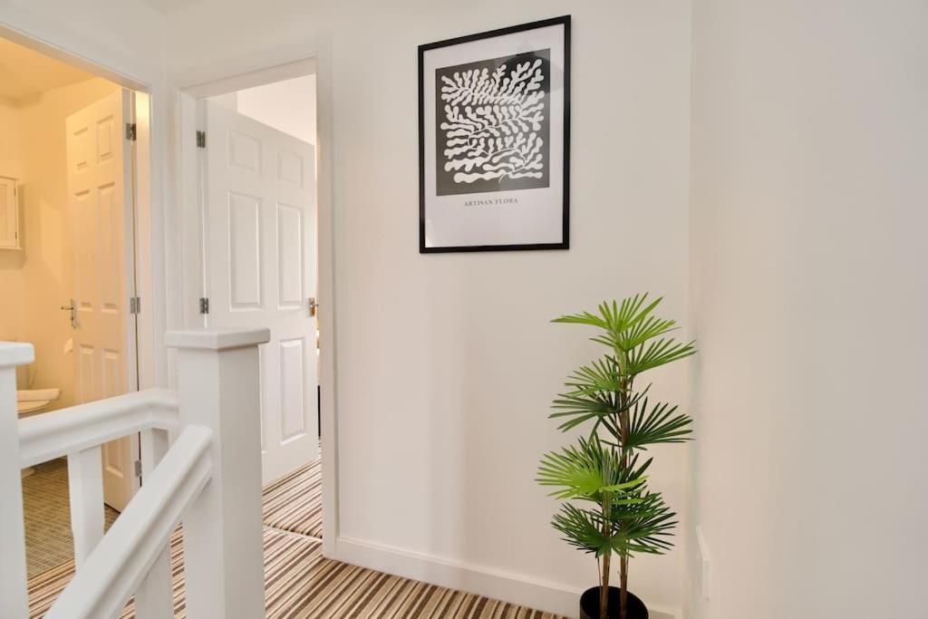 2bed Haven - Coventry's Hidden Gem With Free Parking, Sky Tv & Netflix * Coventry
