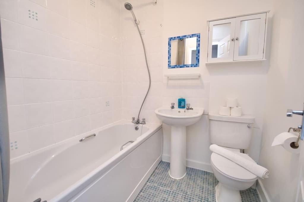 2bed Haven - Coventry's Hidden Gem With Free Parking, Sky Tv & Netflix Coventry