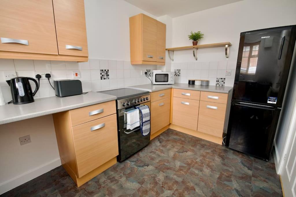 Holiday home 2bed Haven - Coventry's Hidden Gem With Free Parking, Sky Tv & Netflix
