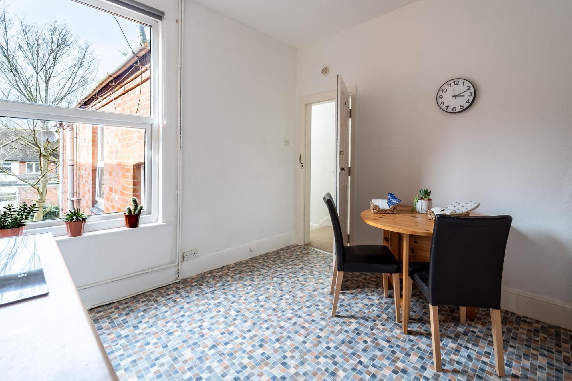 Cosmopolitan Comforts Flat *