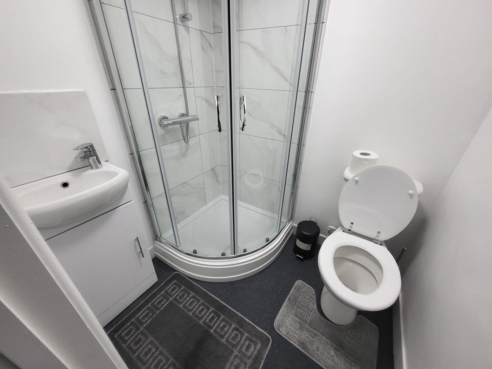 Guest house Blackhorse Long Term