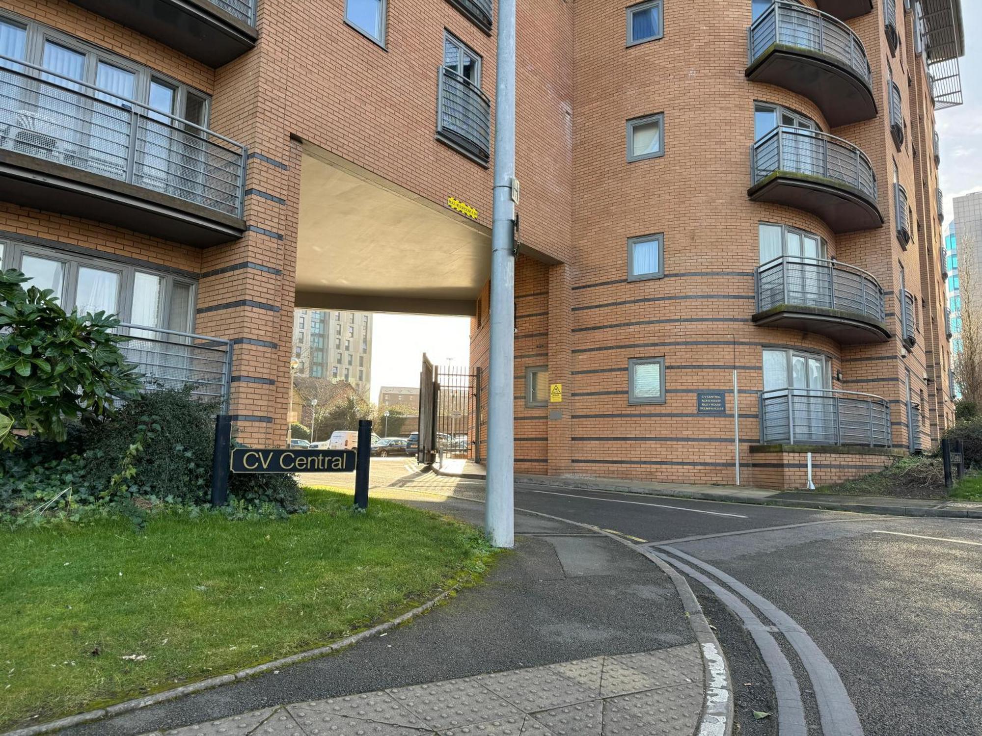Triumph House: 3-bed