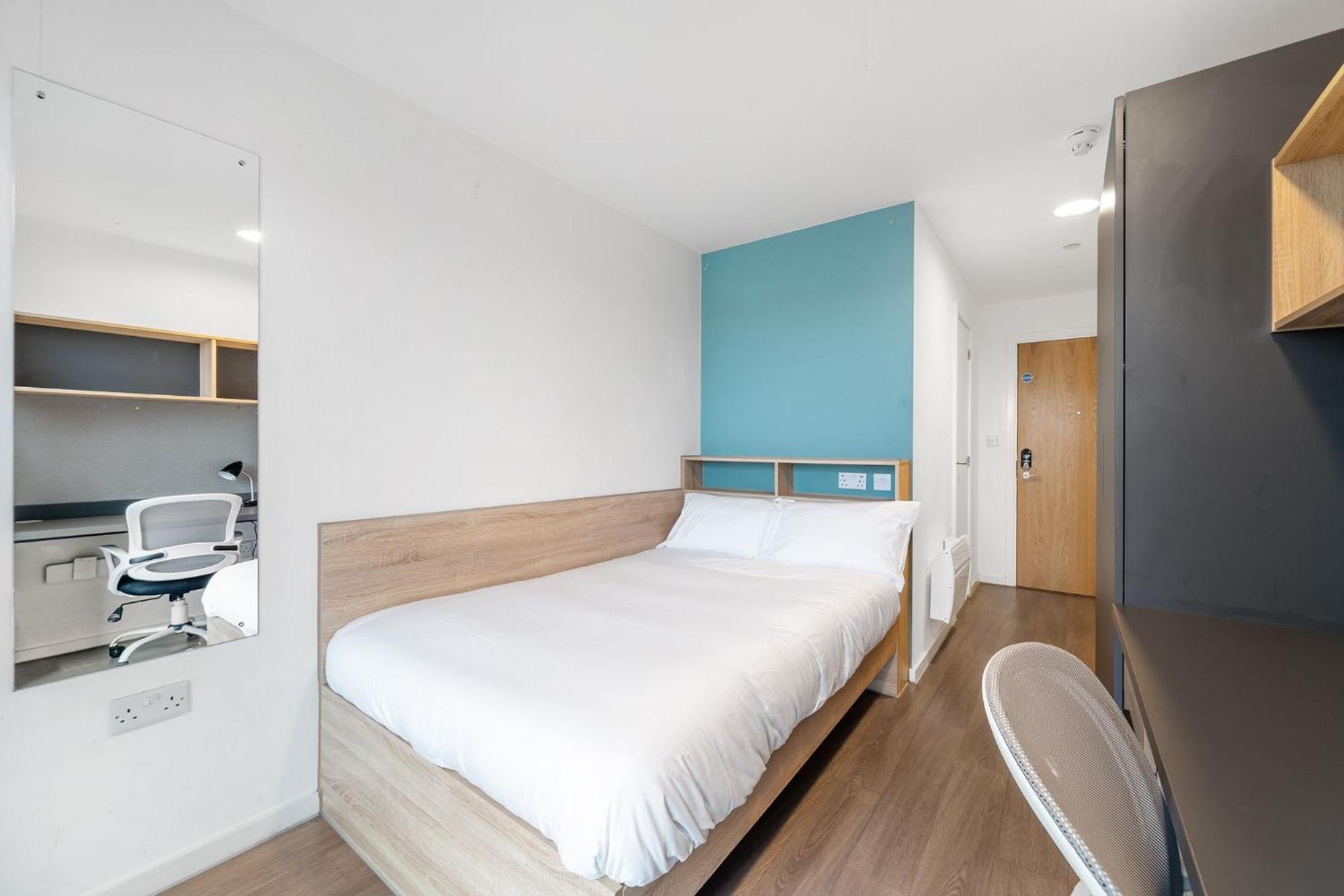 Apartamento Canvas Arundel House: Private & Shared Kitchen In *