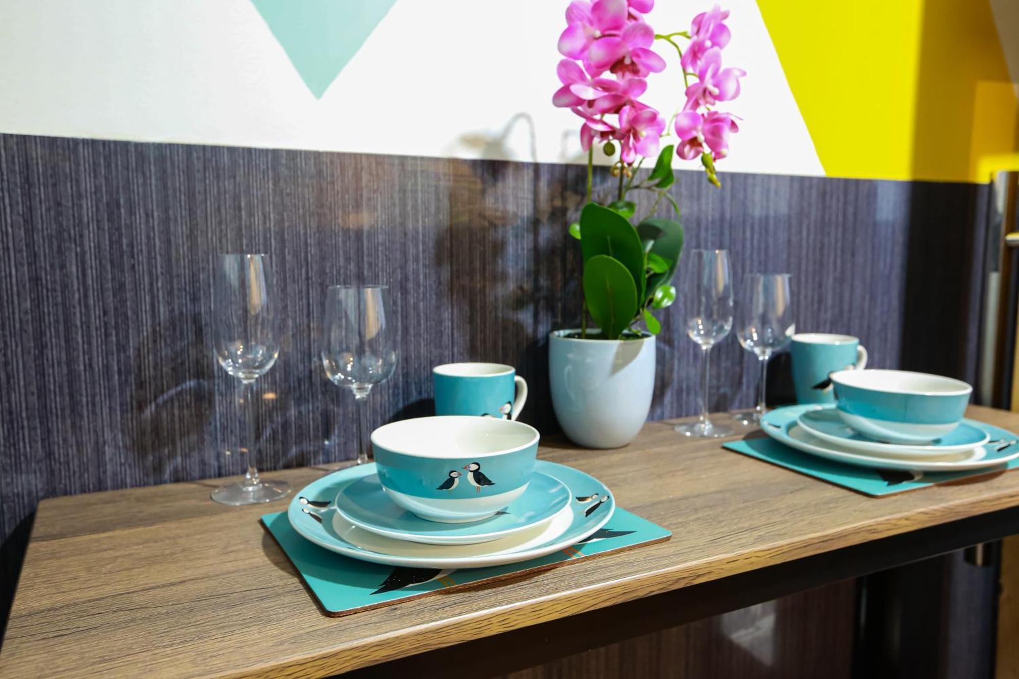 Apartment E101 Urban Chic Loft