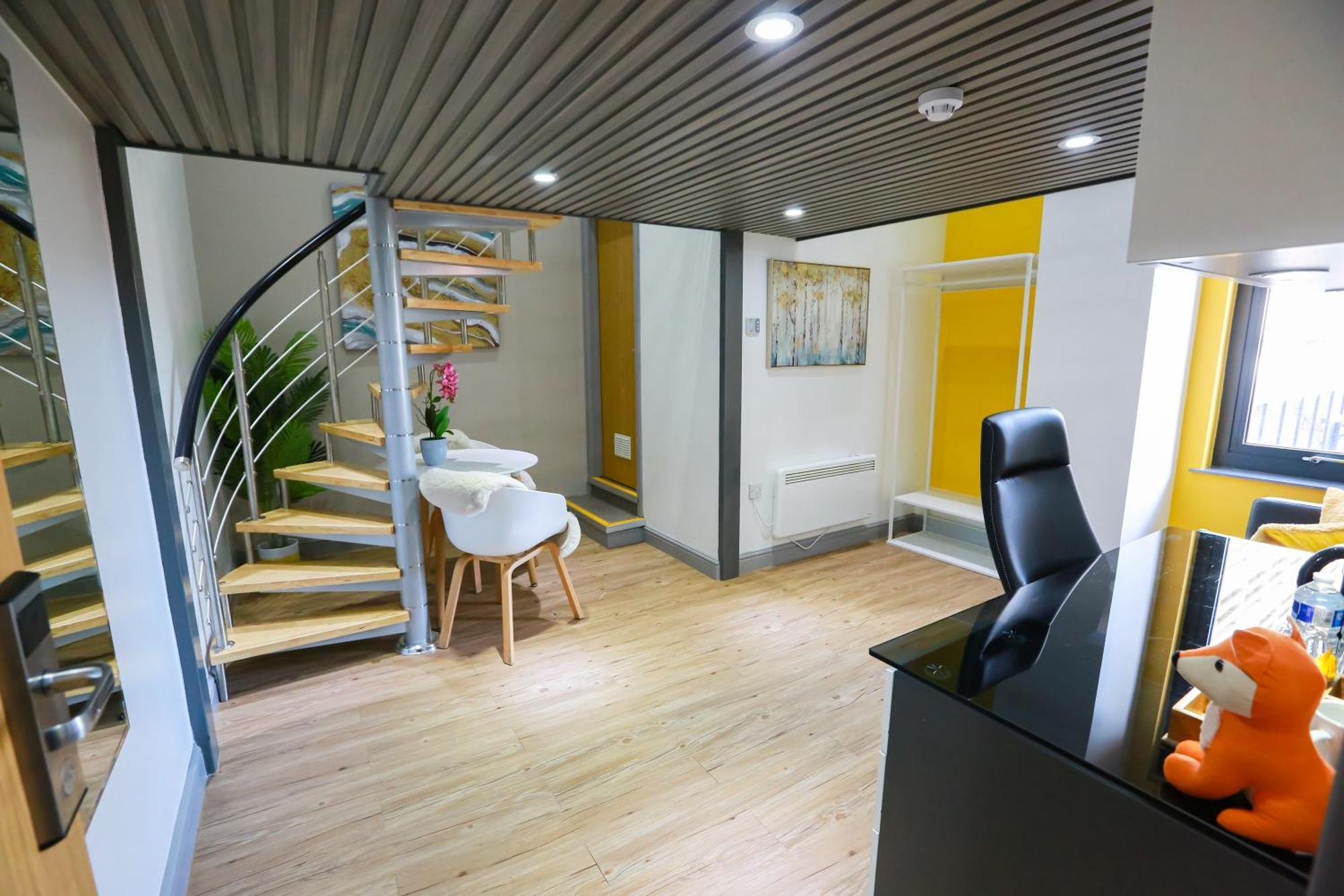 E101 Urban Chic Loft Apartment *