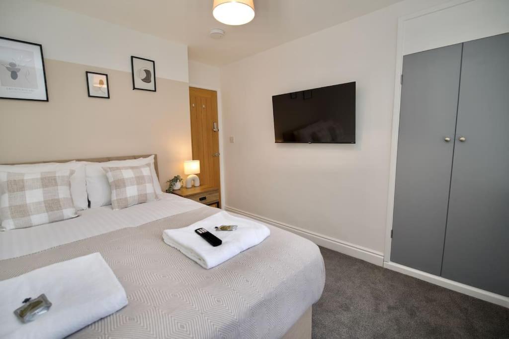 Hall Lane House - 4bed Gem Near Hospital With Free Driveway Parking Coventry