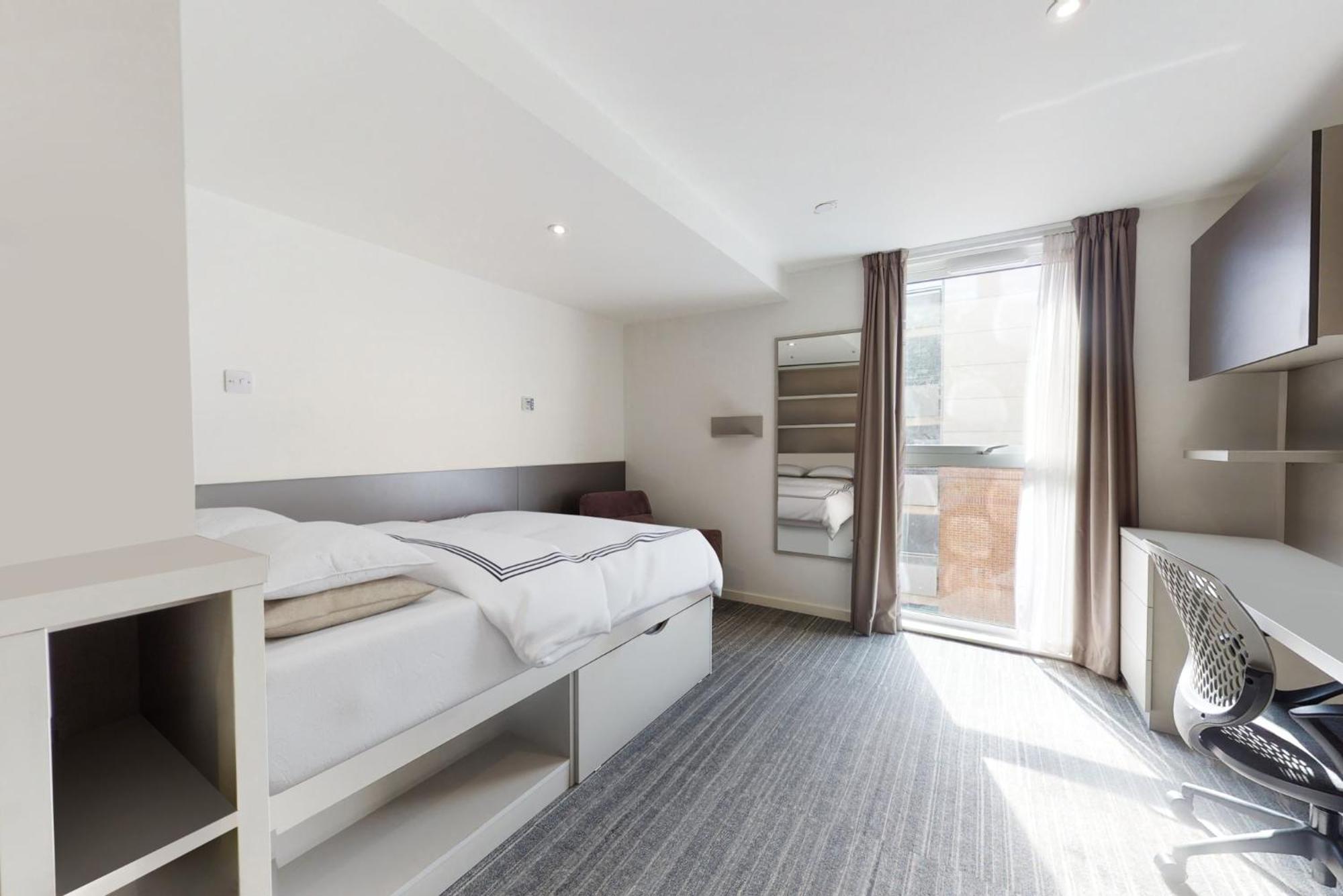 Private Bedrooms With Shared Kitchen And Living Area At Canvas Point In