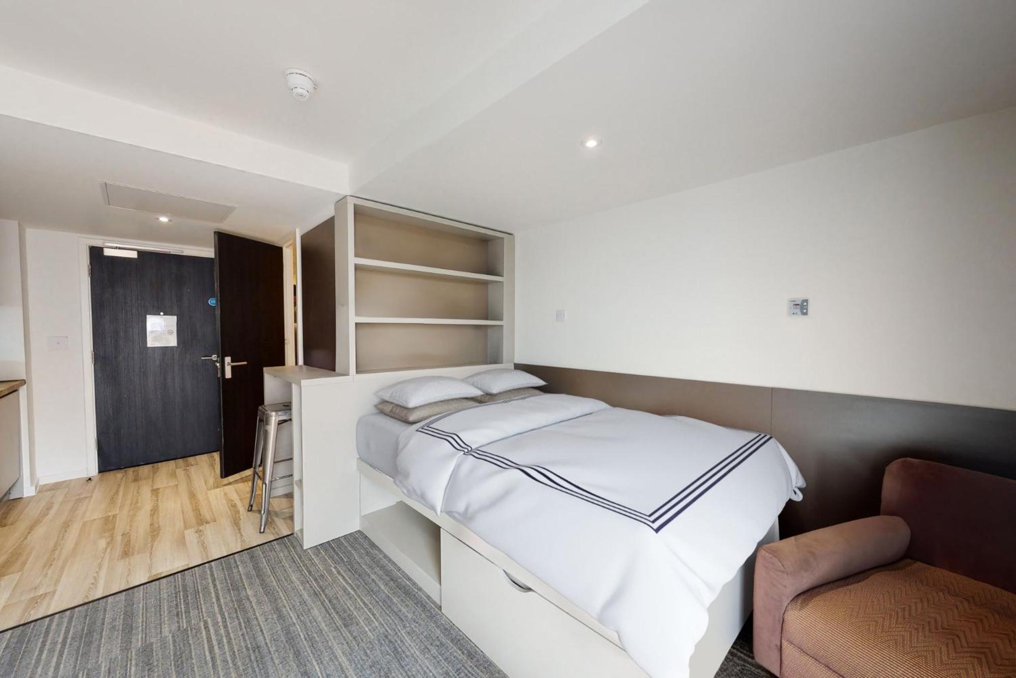 Private Bedrooms With Shared Kitchen And Living Area At Canvas Point In