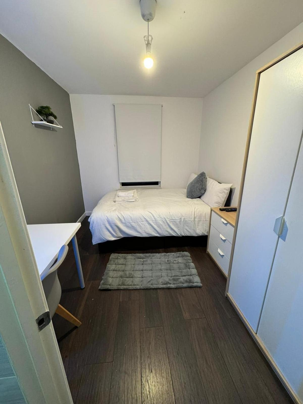 Deluxe Ensuite Double With Ensuite Homestay *