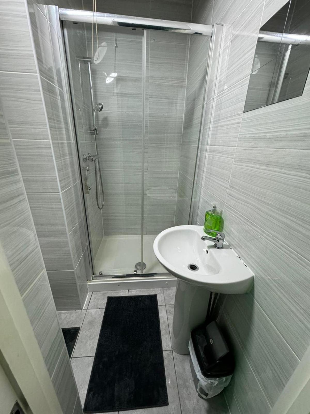 Homestay Deluxe Ensuite Double With Ensuite