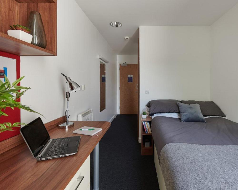 Central Zeni Ensuite Inn *