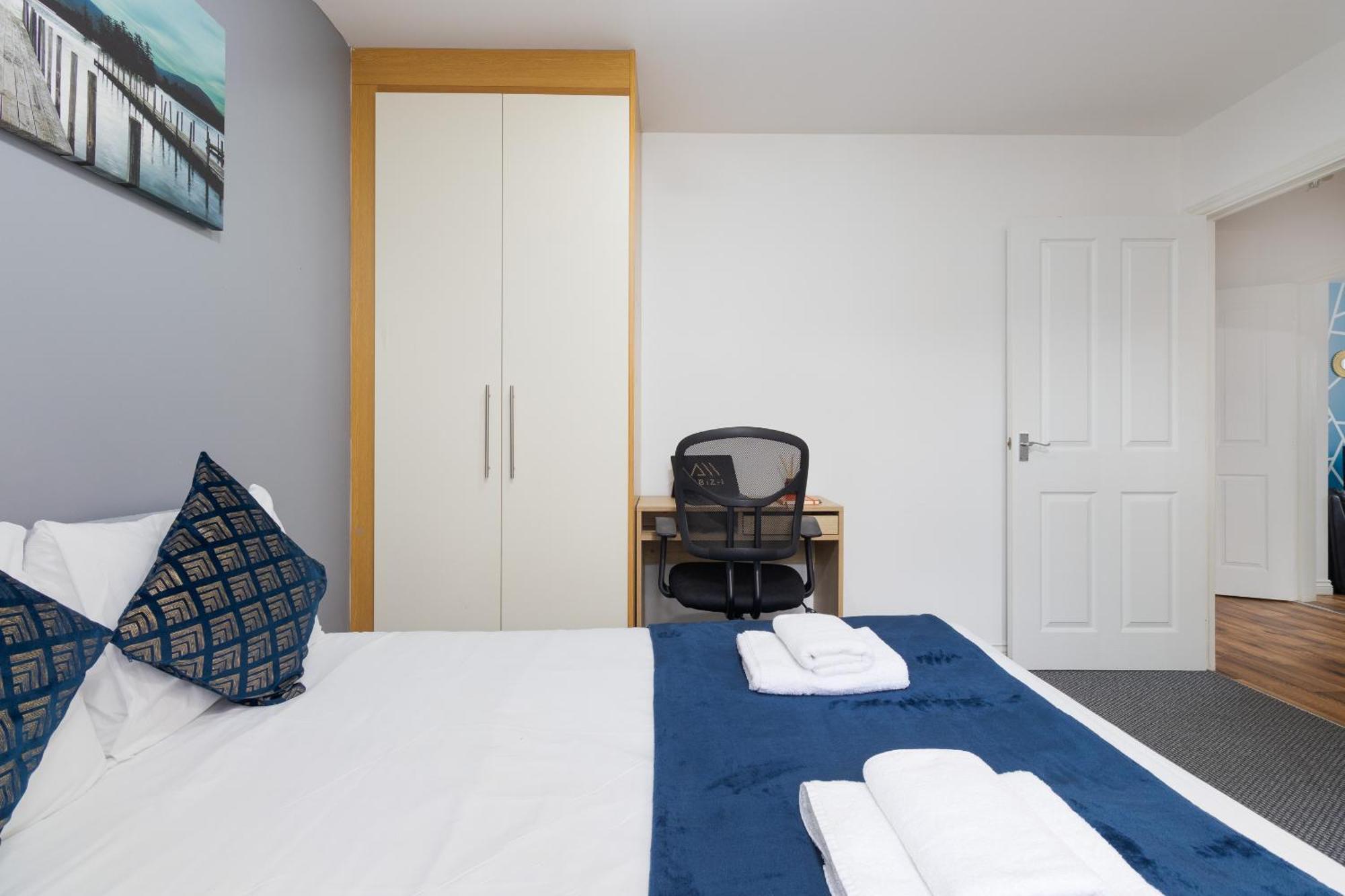 2-br Executive En-suite By Mbiz * Coventry