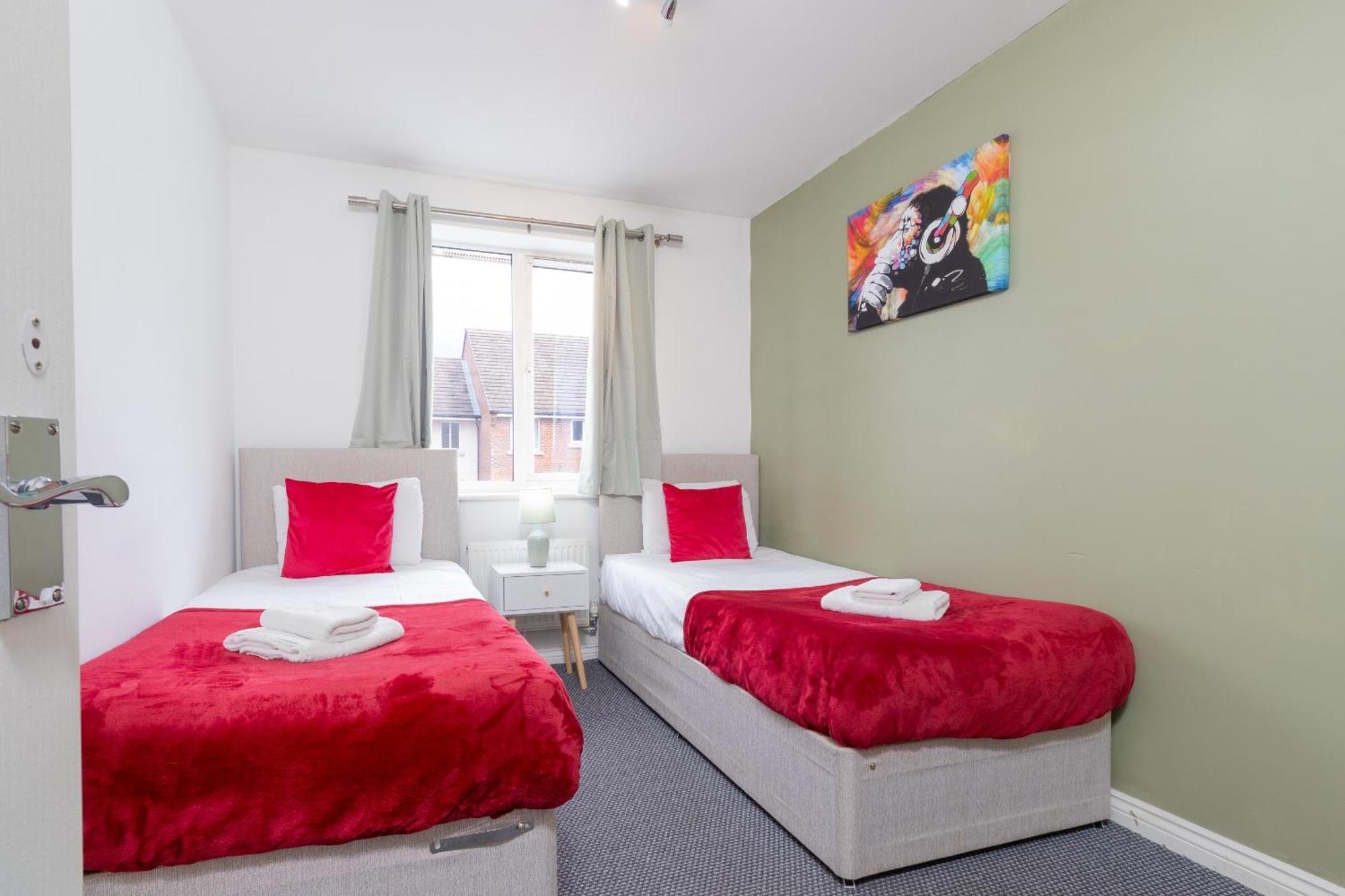 2-br Executive En-suite By Mbiz *