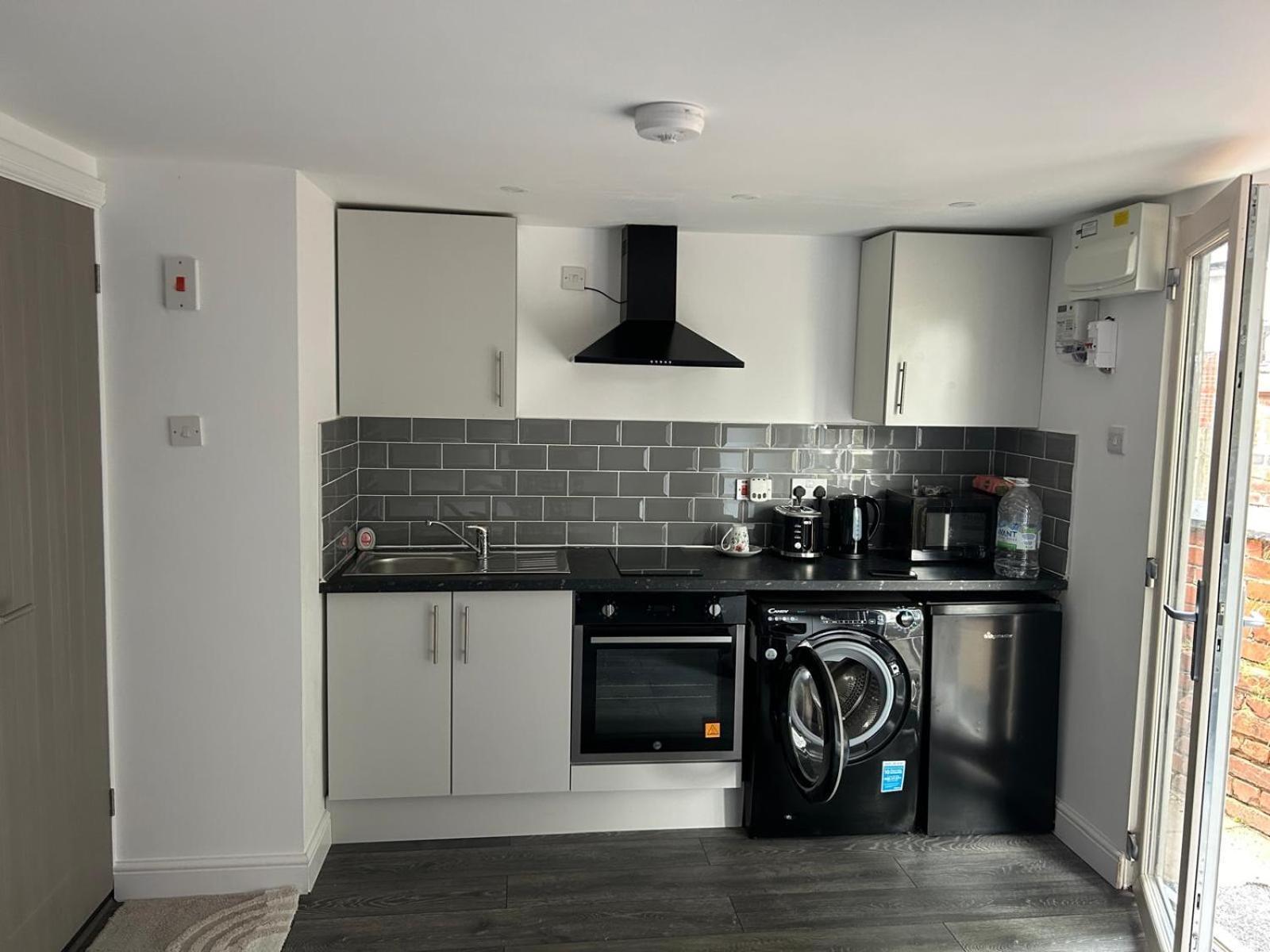 Charlohub 01 Homestay Coventry
