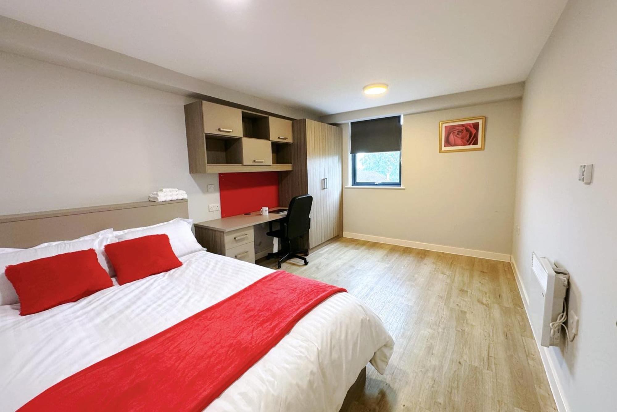 Apartment Bright And Modern And At Manor Park Court Coventry