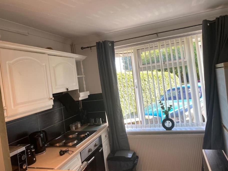Compact Contemporary Modern Coventry