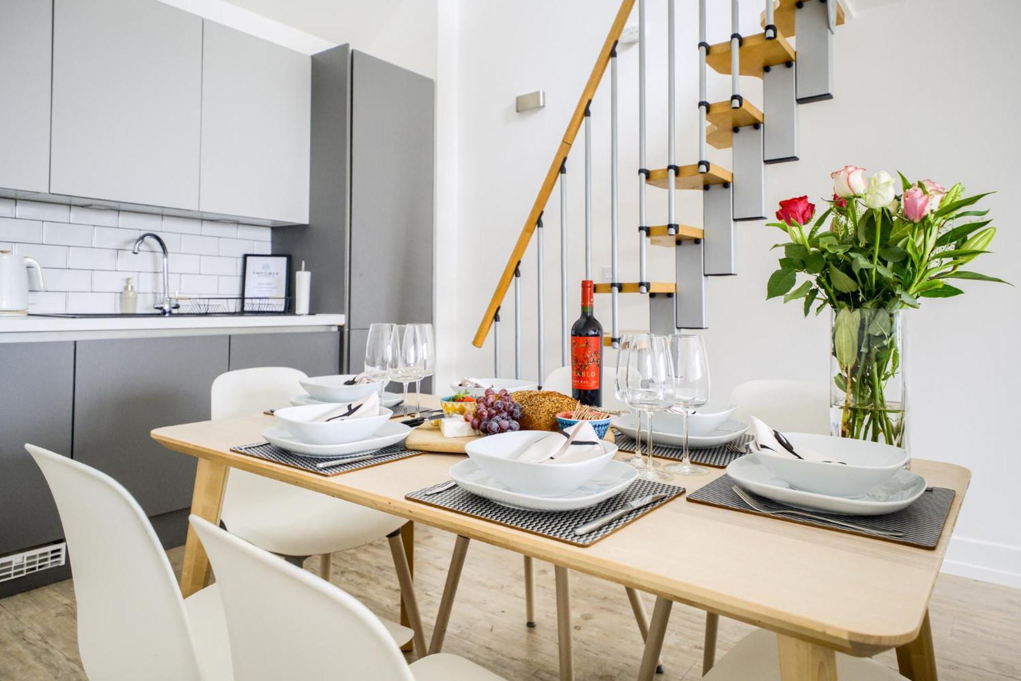 Large 4-bed Townhouse By Empower Homes Coventry