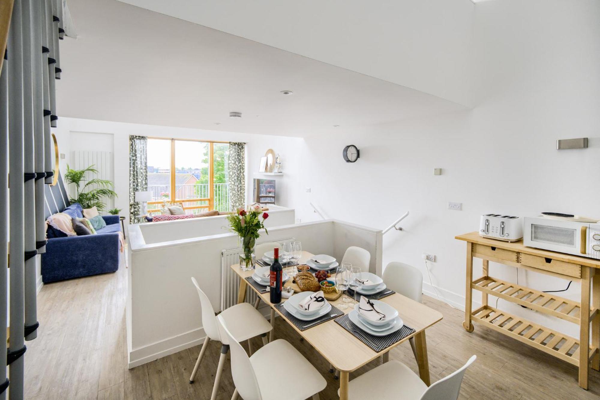 Holiday home Large 4-bed Townhouse By Empower Homes