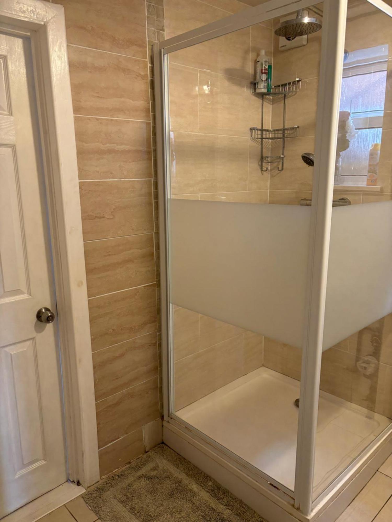 Practical Onsite Cosy With Shared Entrance Apartment Coventry