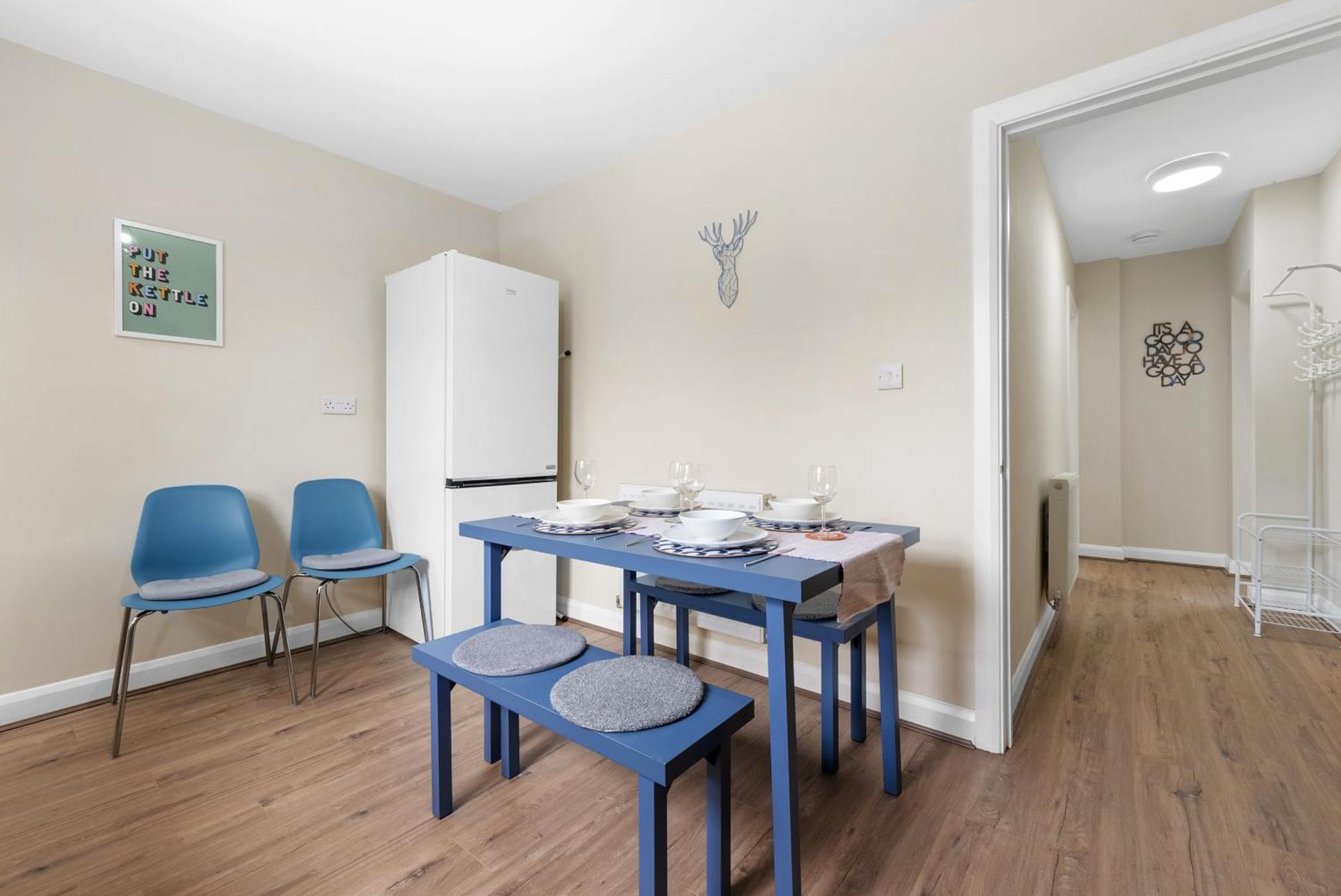 Warwick Uni-modern 3 Bed House Free Parking, Wifi, Garden Coventry
