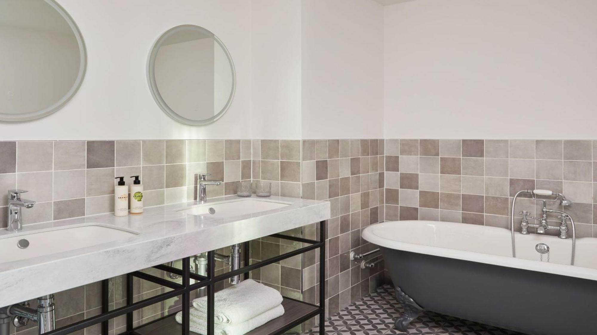 Indigo By Ihg 4*