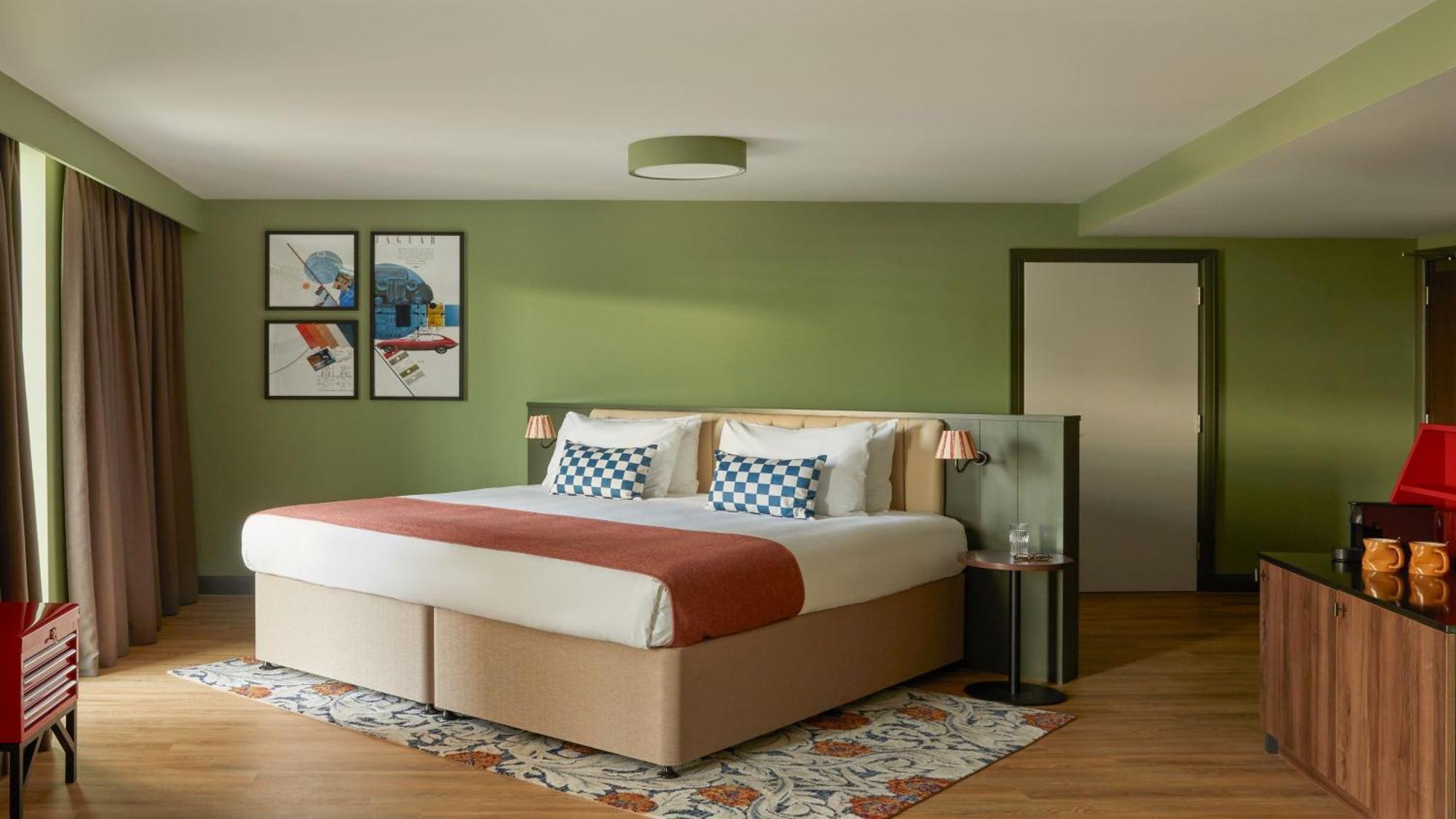Hotel Indigo By Ihg 4*