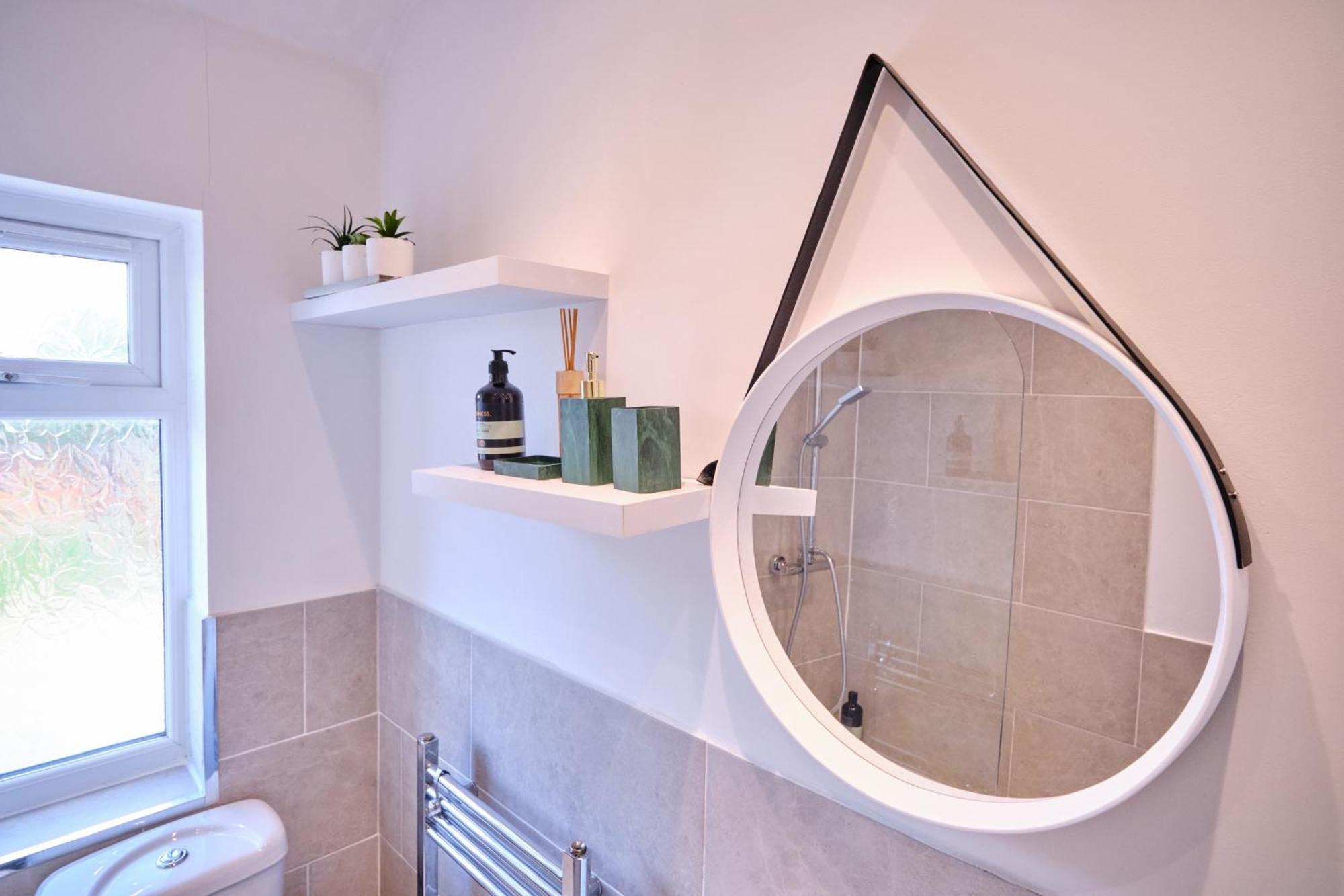 Luxury In Near Building Society Arena And Arena Shopping Park * Coventry