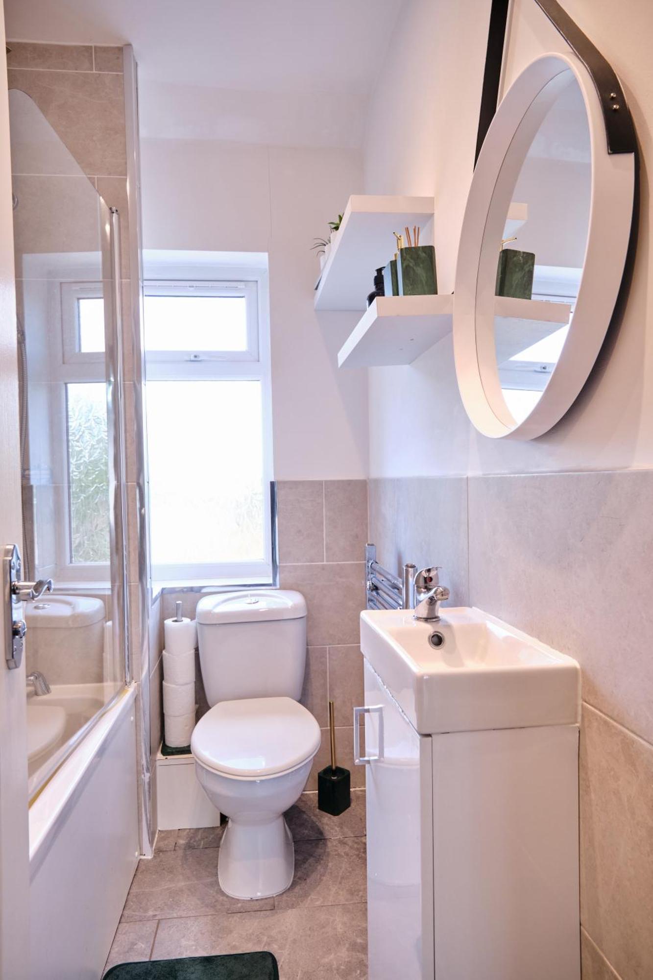 Holiday home Luxury In Near Building Society Arena And Arena Shopping Park *