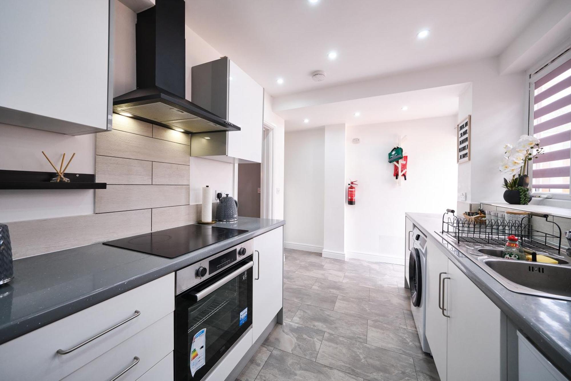 Luxury In Near Building Society Arena And Arena Shopping Park Holiday home *