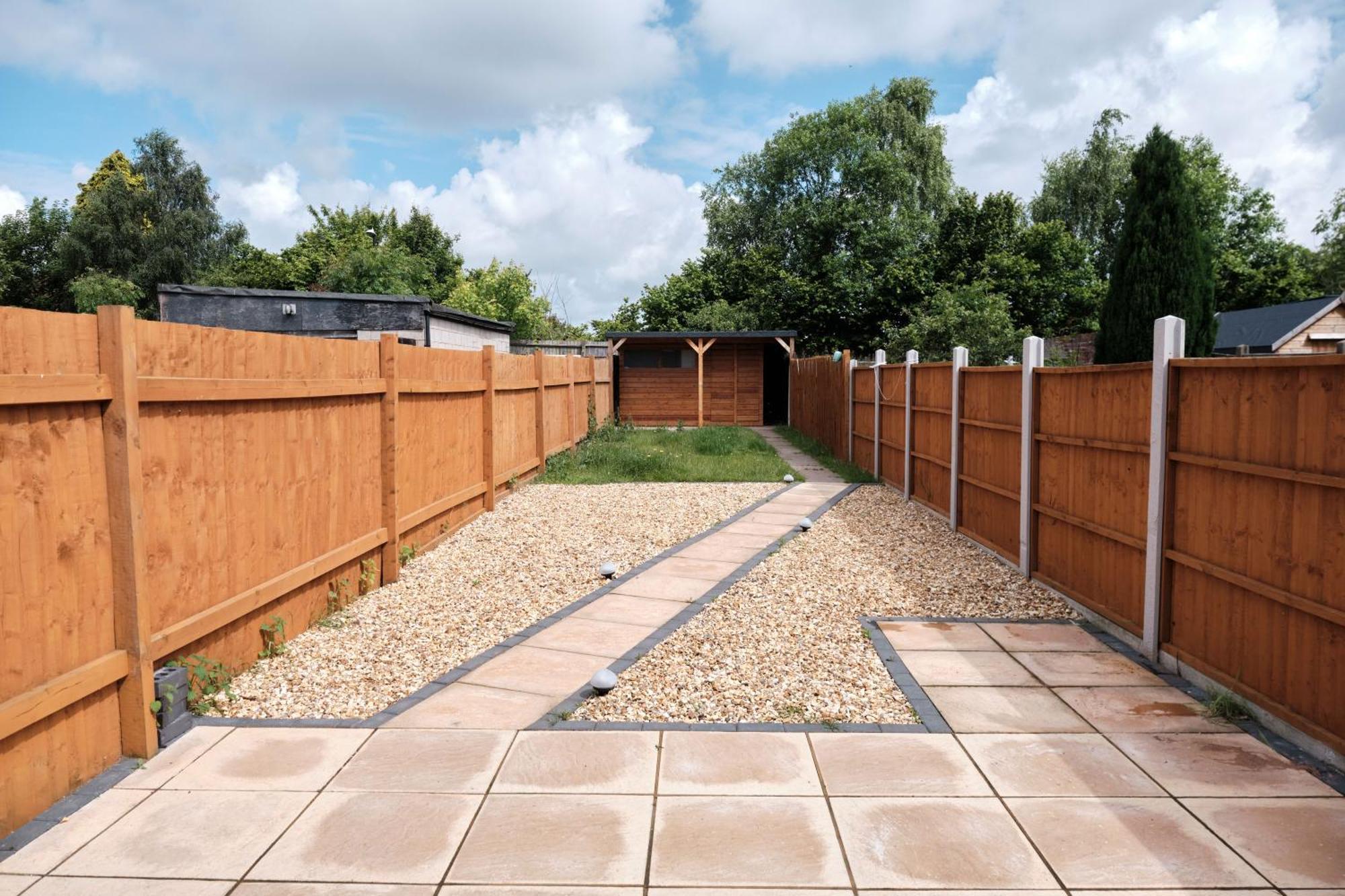 Luxury In Near Building Society Arena And Arena Shopping Park Coventry