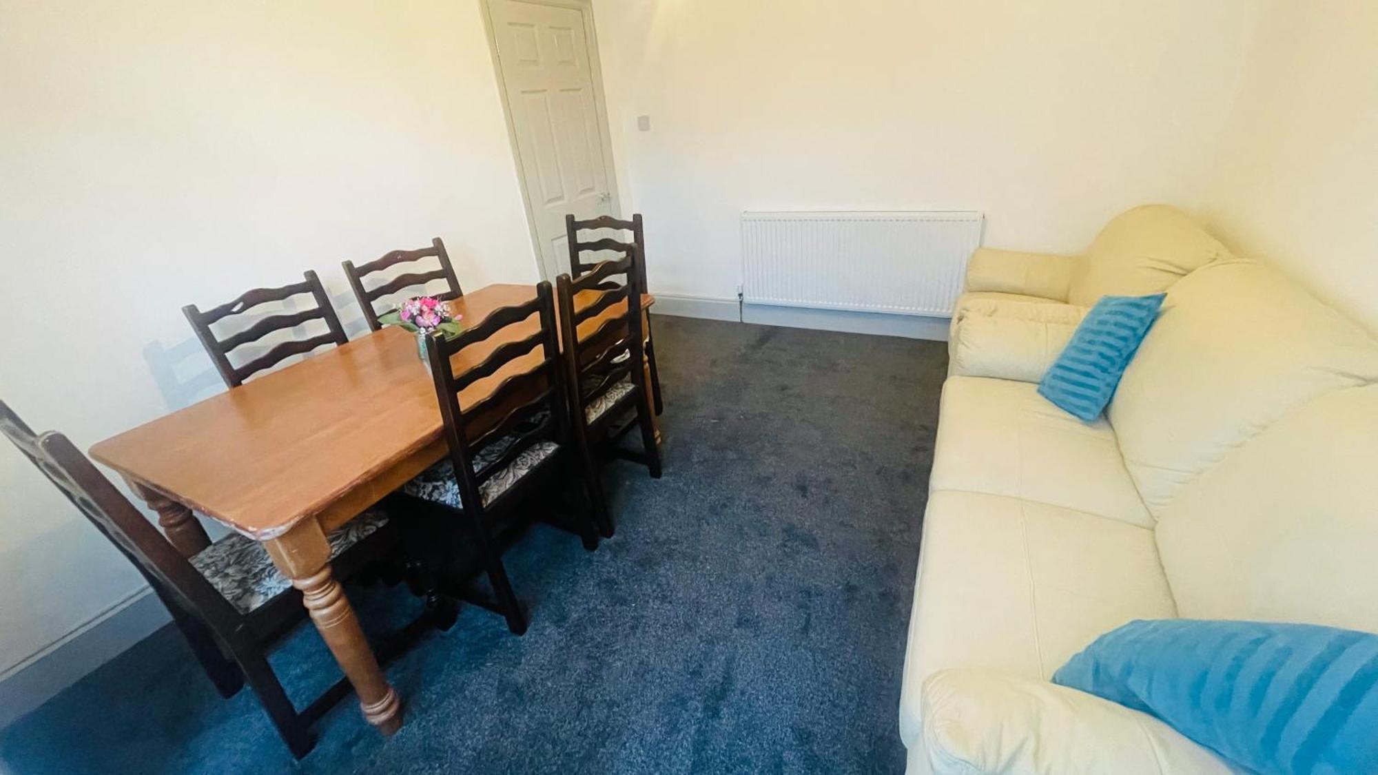 Guest house Maya Coventry