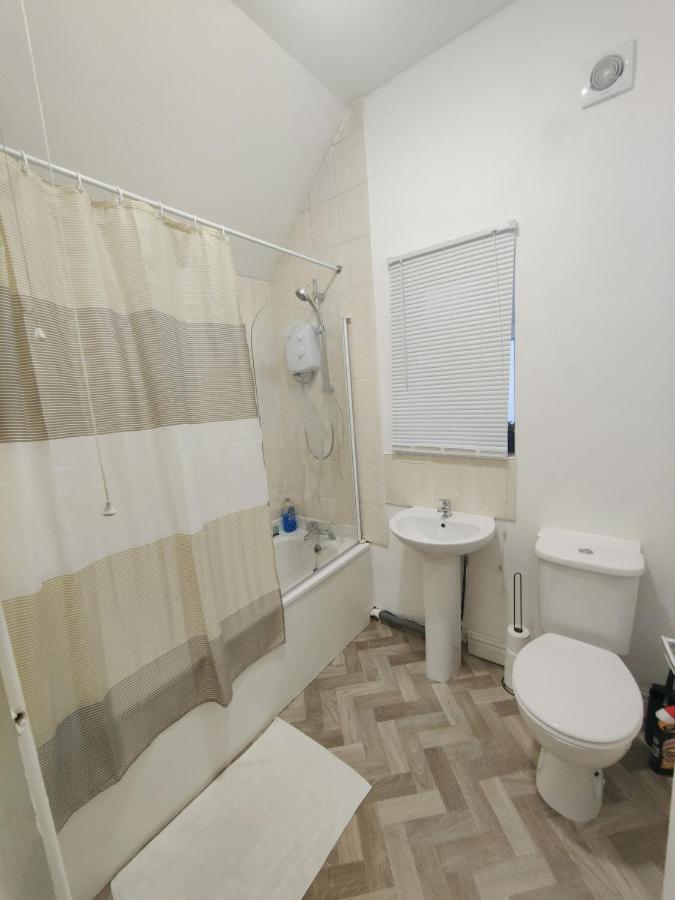 Holiday home Comfort 5-bedroom Coventry