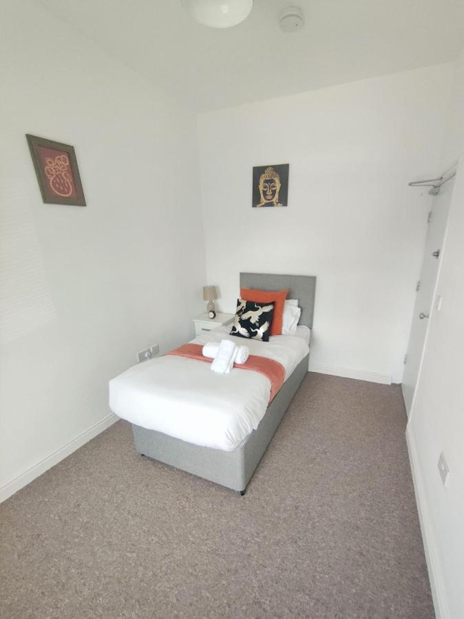 Comfort 5-bedroom * Coventry
