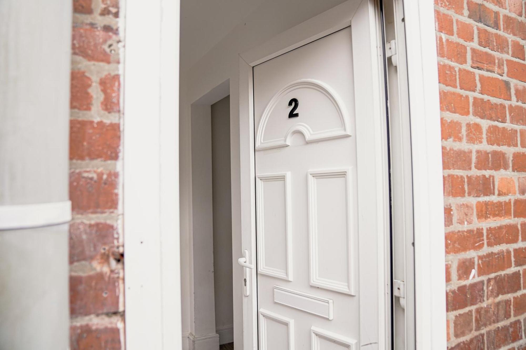 Hiltop 2bed Apartment, Near Centre, Sleeps 4 With Parking Apartamento Coventry