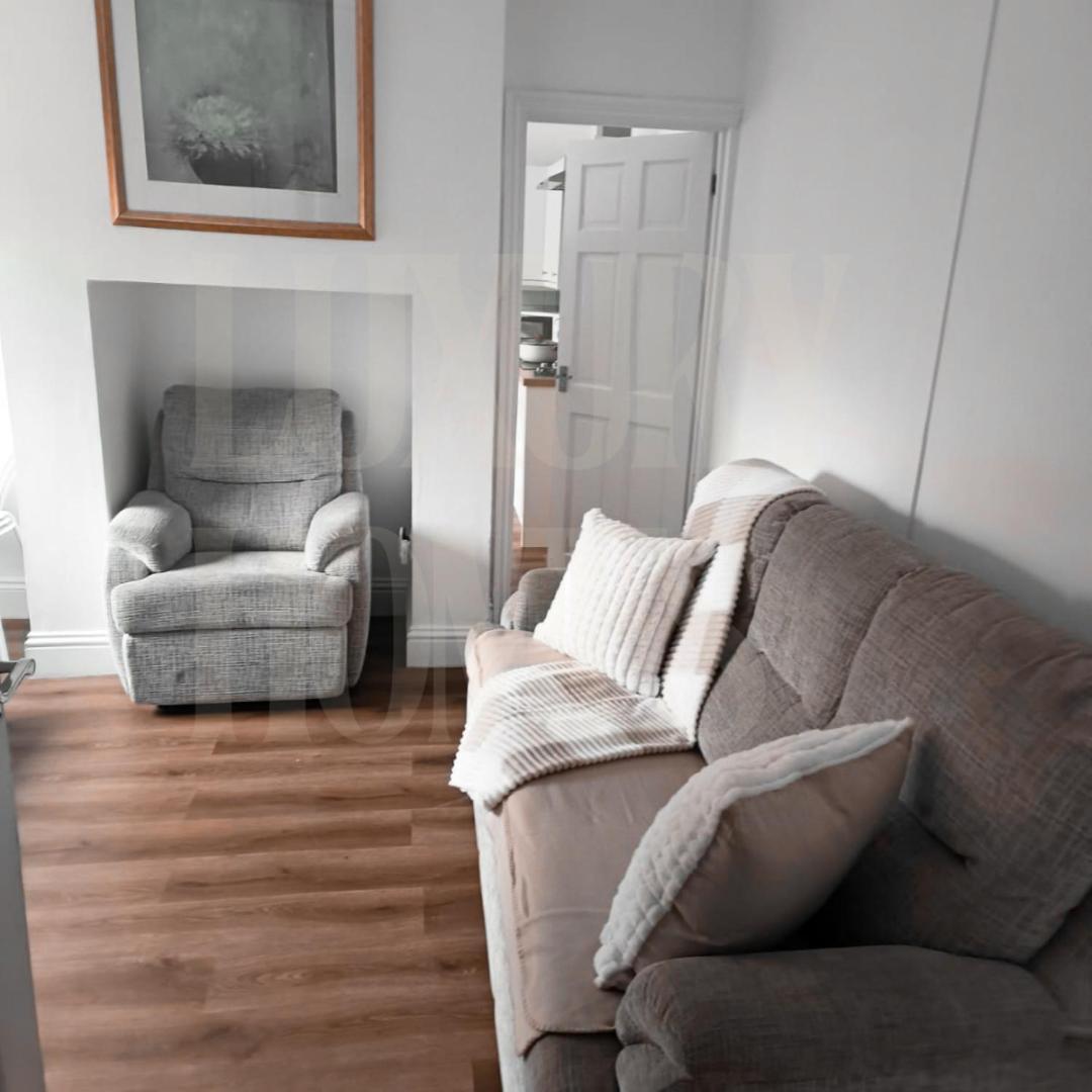 Spacious Ensuite Guest house Coventry
