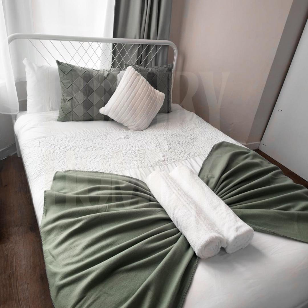 Spacious Ensuite *