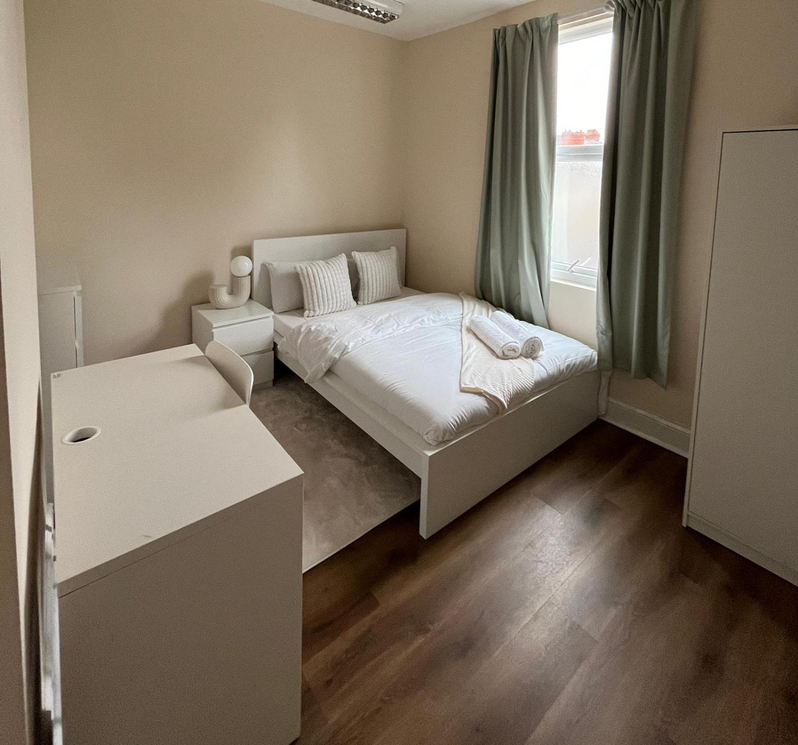 Spacious Ensuite Guest house